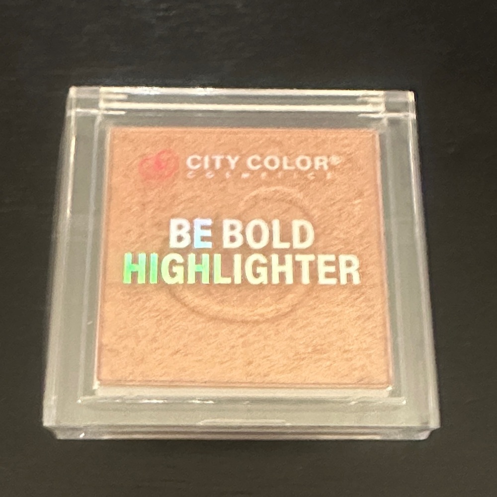 City Color Be Bold Highlighter - Golden Champagne